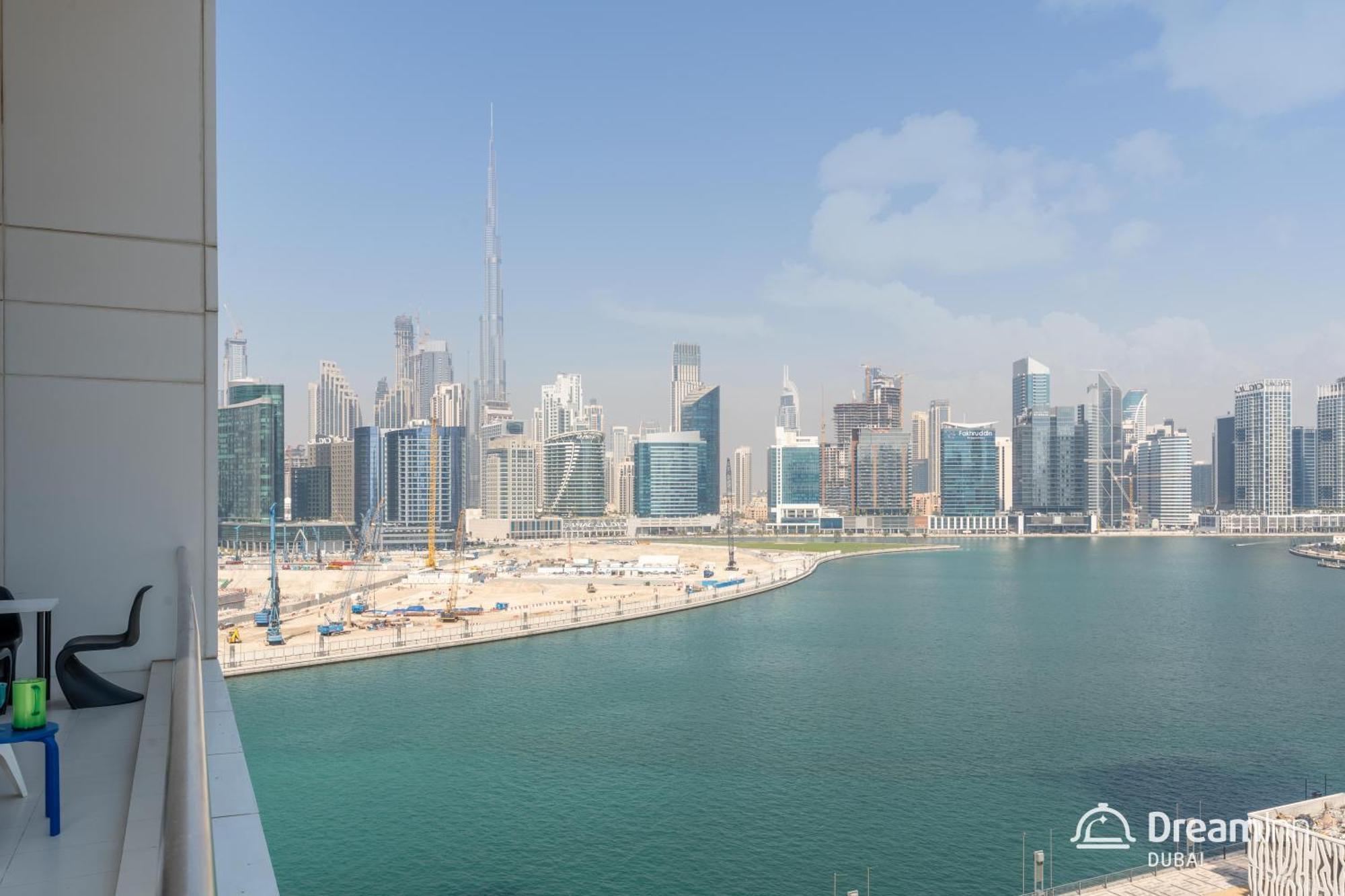 Dream Inn Apartments- West Wharf Tower Canal View Dubai Exteriör bild